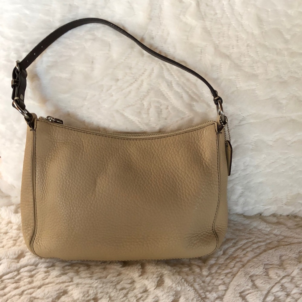 Coach Beige Pebbled Leather Shoulder Bag with Dark Brown Strap - Picture 4 of 8